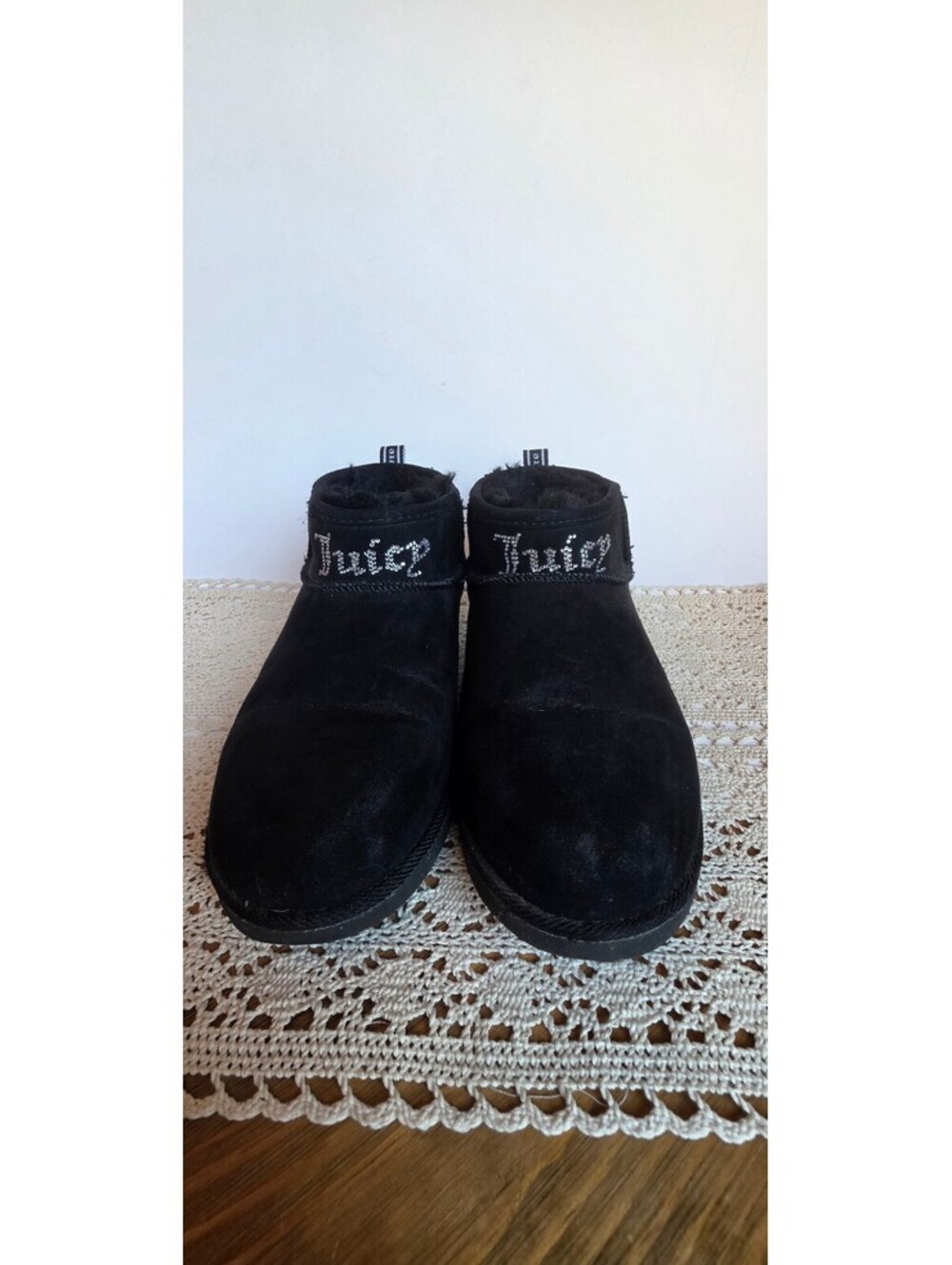 Juicy Couture JC Kursive Black Rhinestone Faux Fur Boots Size Unknown
